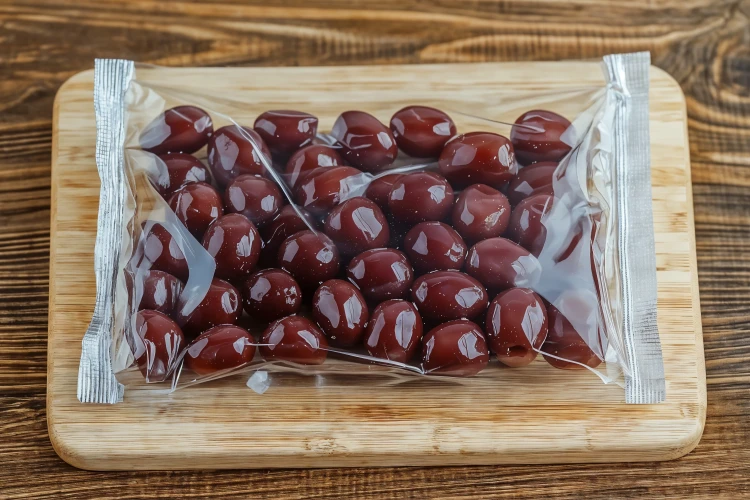 Greckie oliwki Kalamata bez pestek Jumbo 200g Vacuum