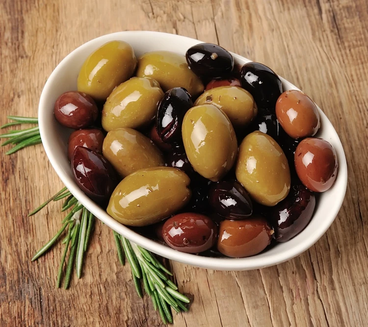 Mix greckich oliwek Kalamata Chalkidiki Volos premium